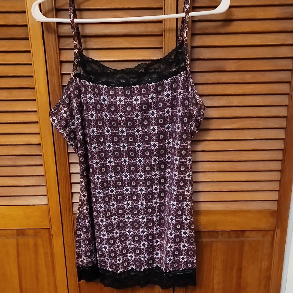 Chic Boho Patterned Camisole with Lace Trim